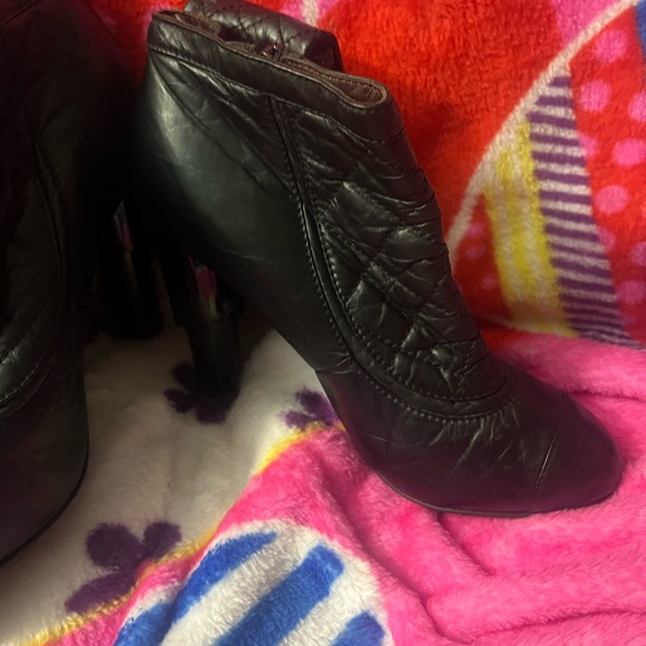 Vintage Chanel handbag on bootie RARE - Picture 11 of 16